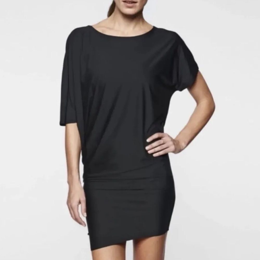 Athleta Sunlover NEW Hilo UPF Dress Size medium